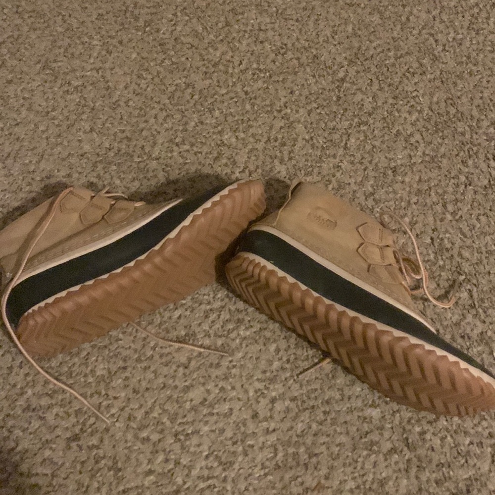 Too small. Very nice Sorel boots.